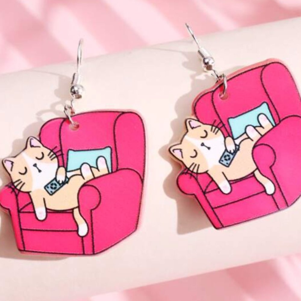⭐️❤️ FREE Cat Chair Lazy Graphic Chic Girly Kitten Book Gaming Game Art Earrings
